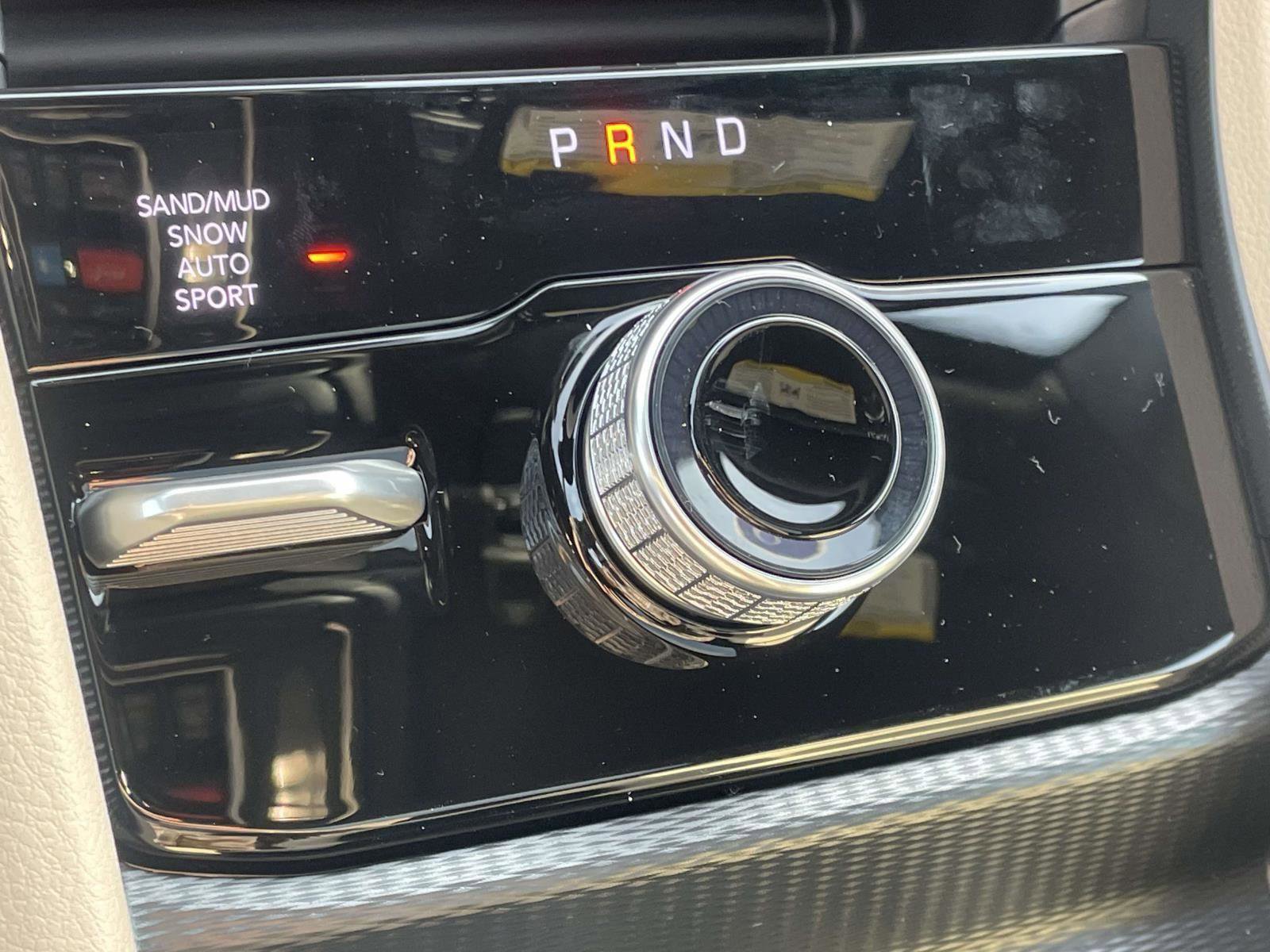 New 2025 Jeep Grand Cherokee Limited image 5