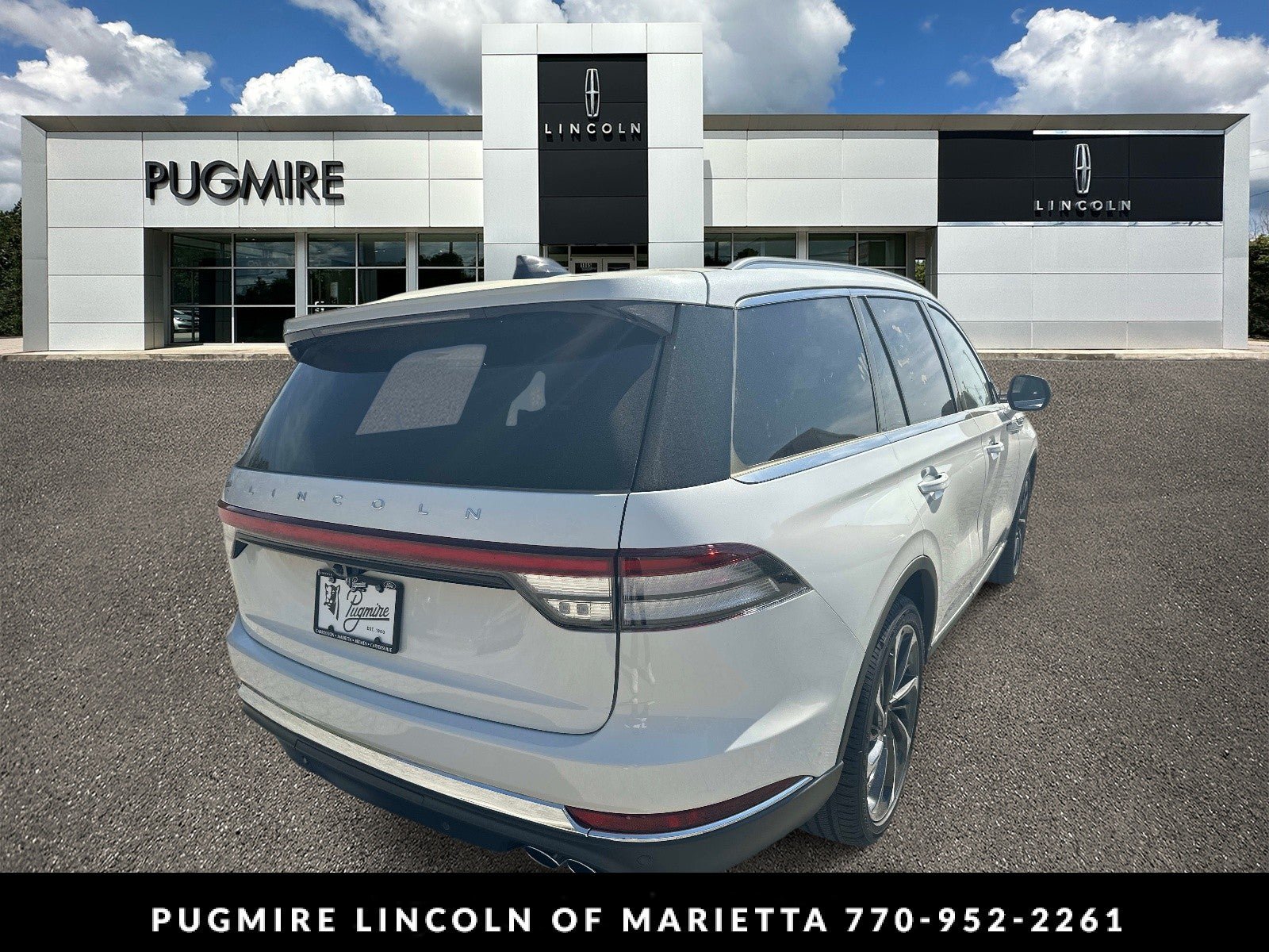 New 2026 Lincoln Aviator Reserve w/ Illumination Package RWD image 7