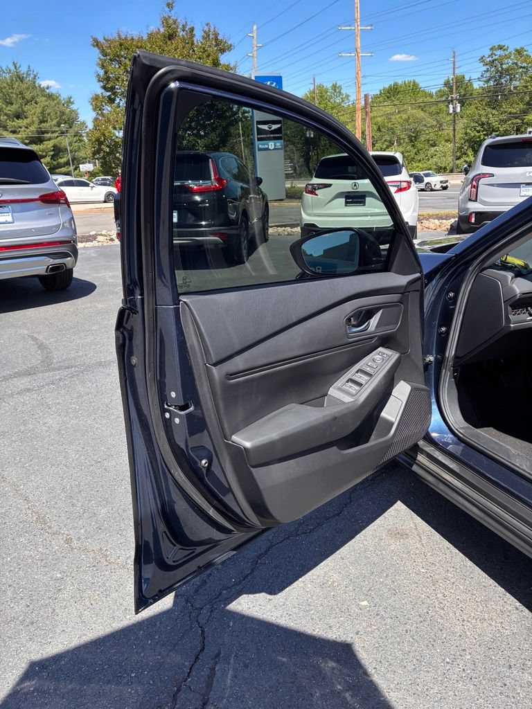 Used 2024 Honda Accord EX image 41