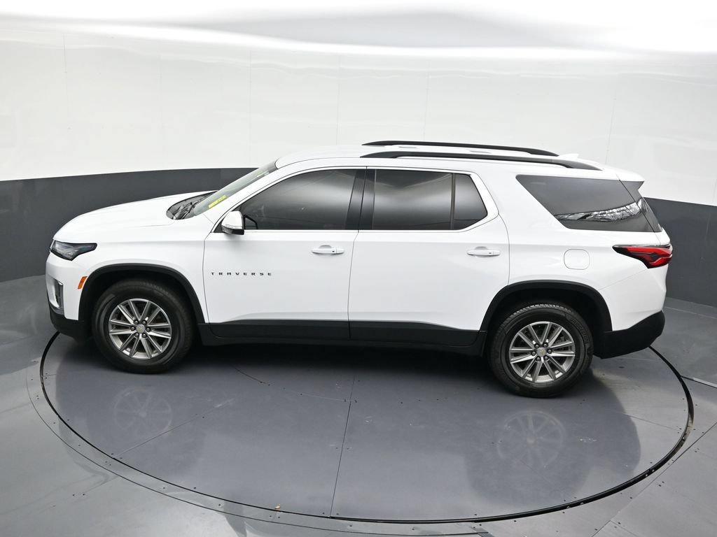 Used 2023 Chevrolet Traverse LT FWD image 25