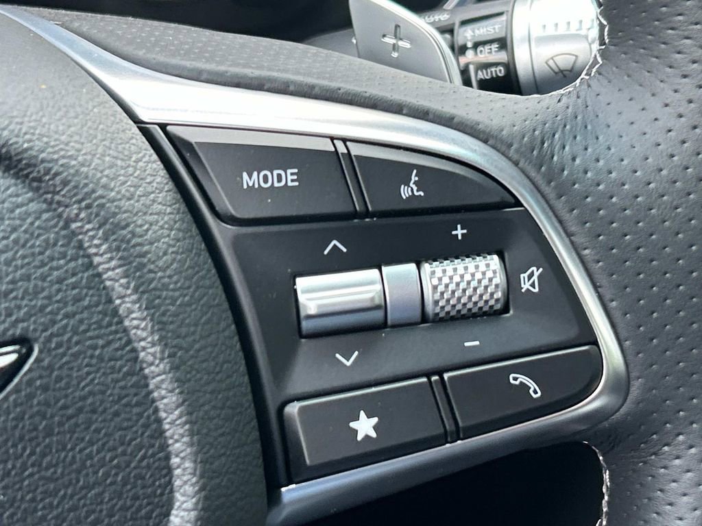 New 2026 Genesis G70 2.5T Prestige image 30