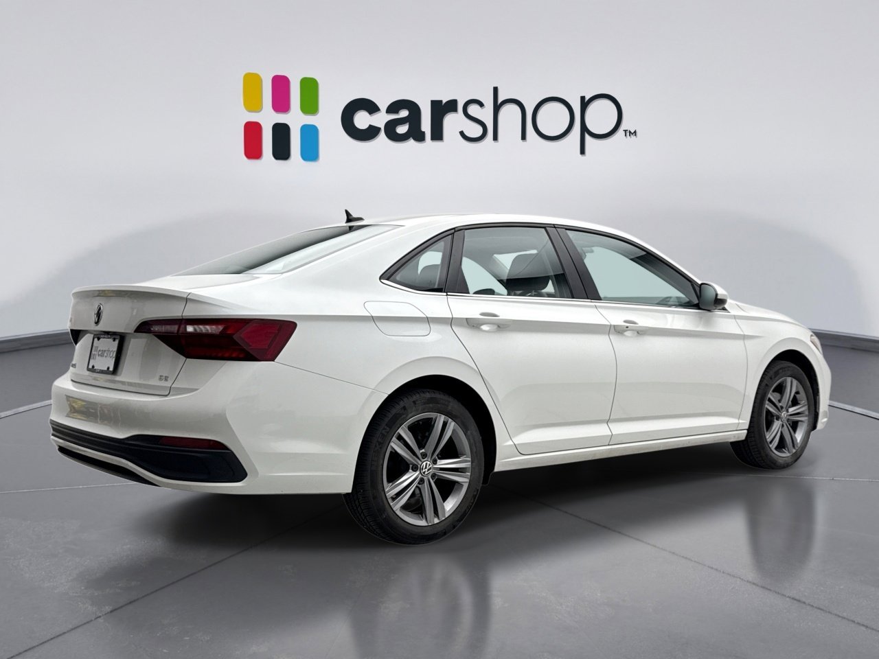 Used 2023 Volkswagen Jetta SE w/ Panoramic Sunroof Package image 5