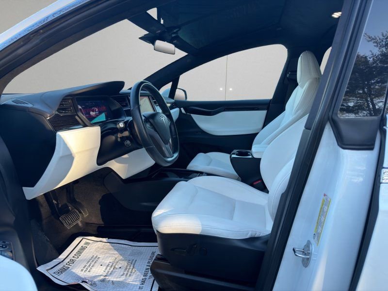 Used 2020 Tesla Model X Long Range AWD/4WD image 9