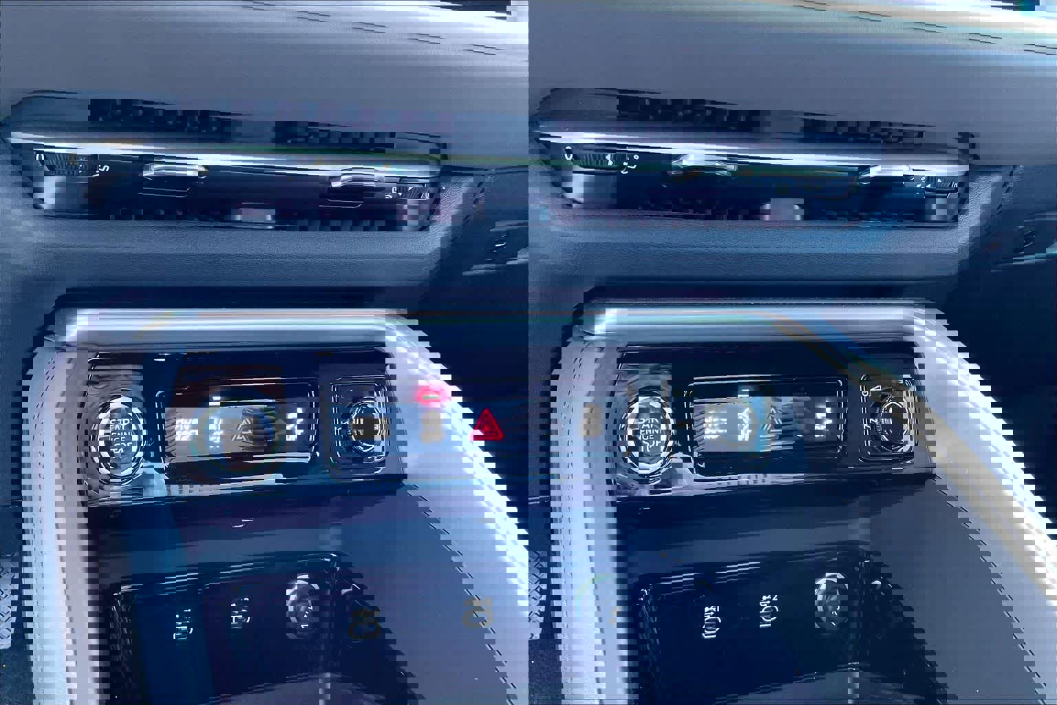 Certified 2025 Audi Q5 Premium w/ Convenience Package image 31