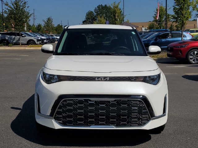 Used 2025 Kia Soul GT-Line FWD image 2
