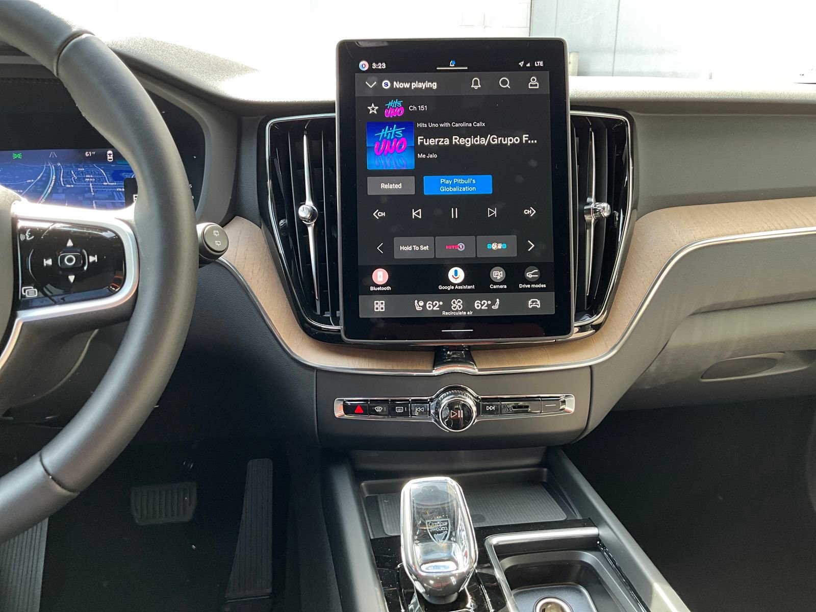 New 2026 Volvo XC60 B5 Plus w/ Climate Package AWD/4WD image 17
