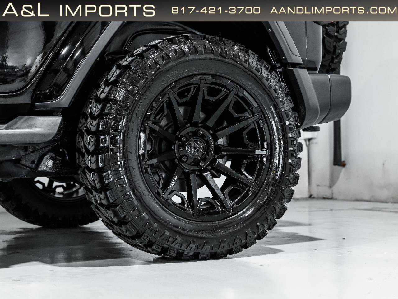 Used 2023 Jeep Wrangler Unlimited Sahara w/ LED Lighting Group AWD/4WD image 28