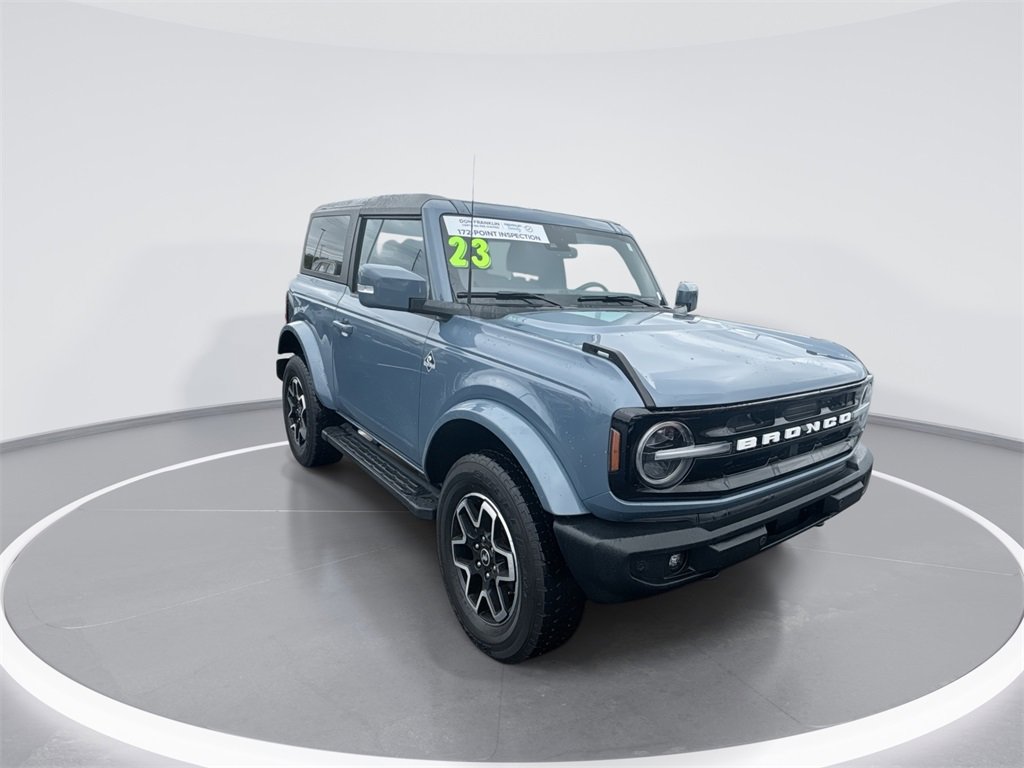 Used 2023 Ford Bronco Outer Banks image 2