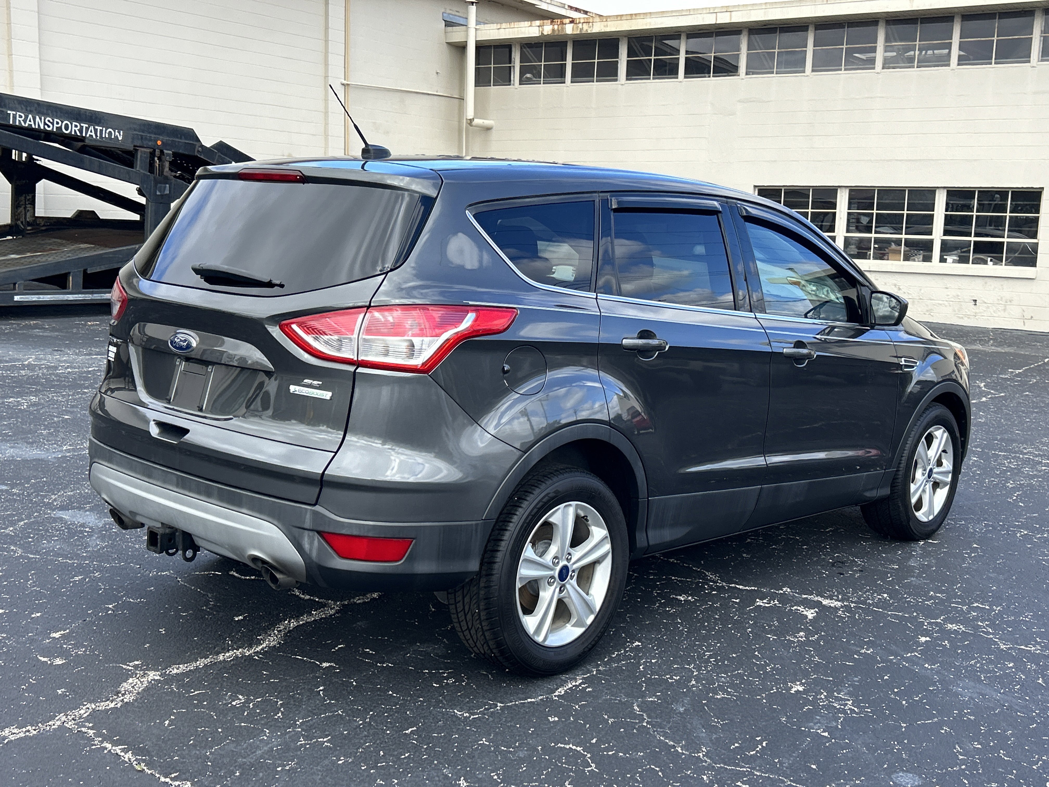 Used 2016 Ford Escape SE image 3