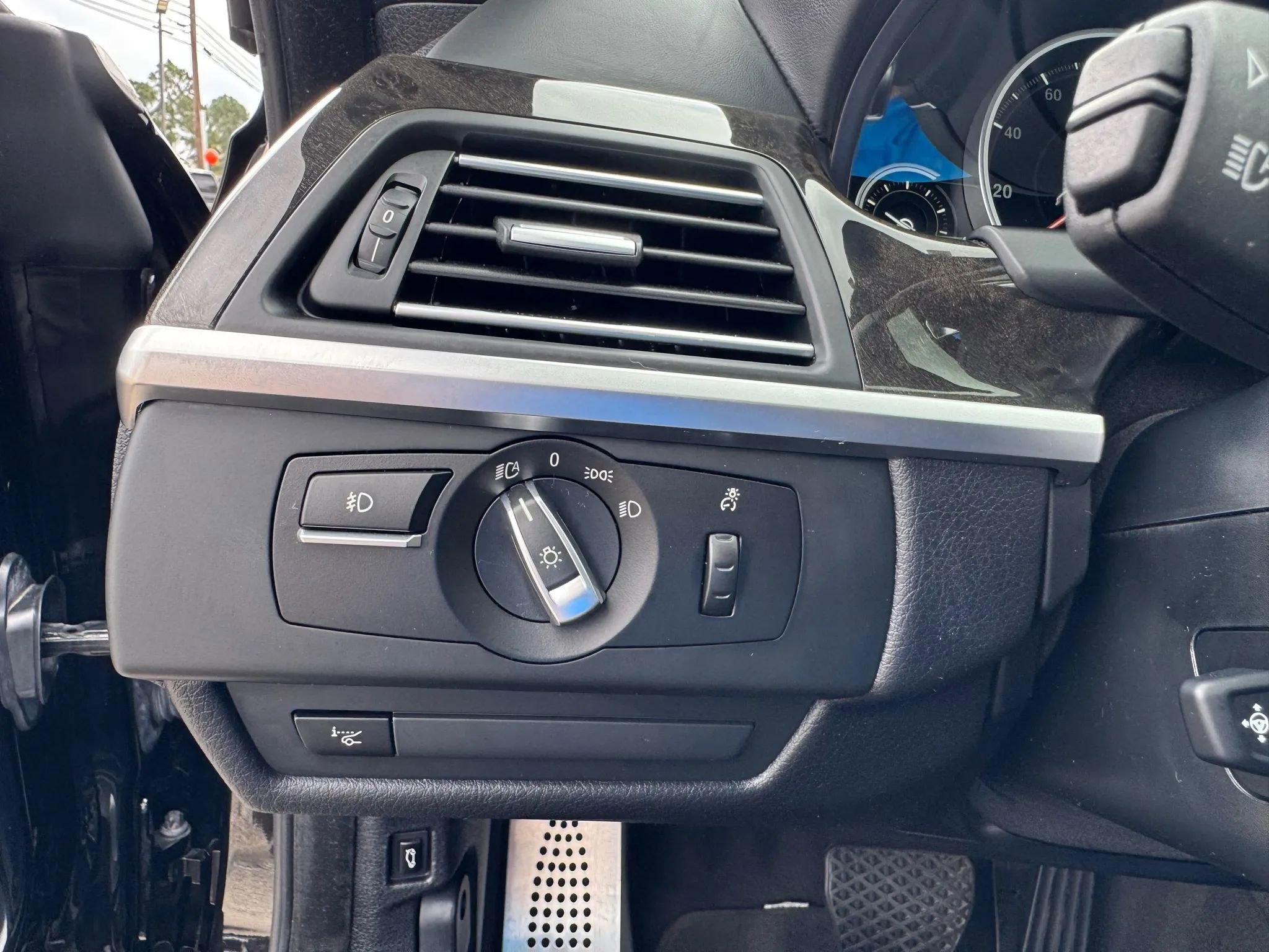 Used 2017 BMW 640i 640i Coupe 2D image 29