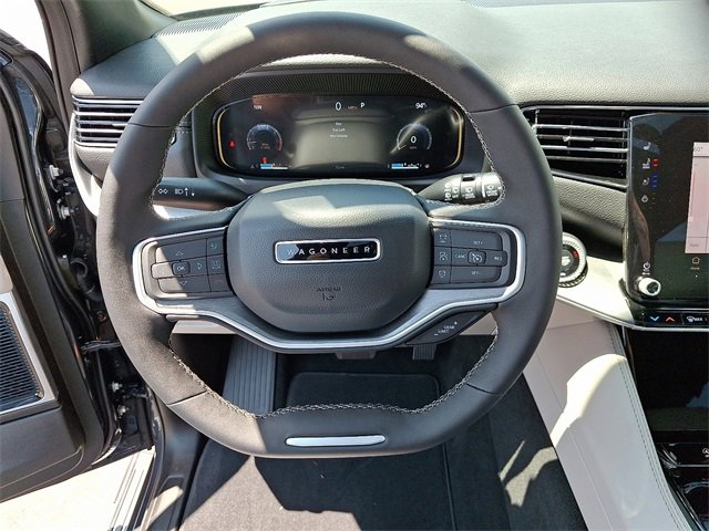 New 2025 Jeep Wagoneer Series III w/ Premium Group I image 9