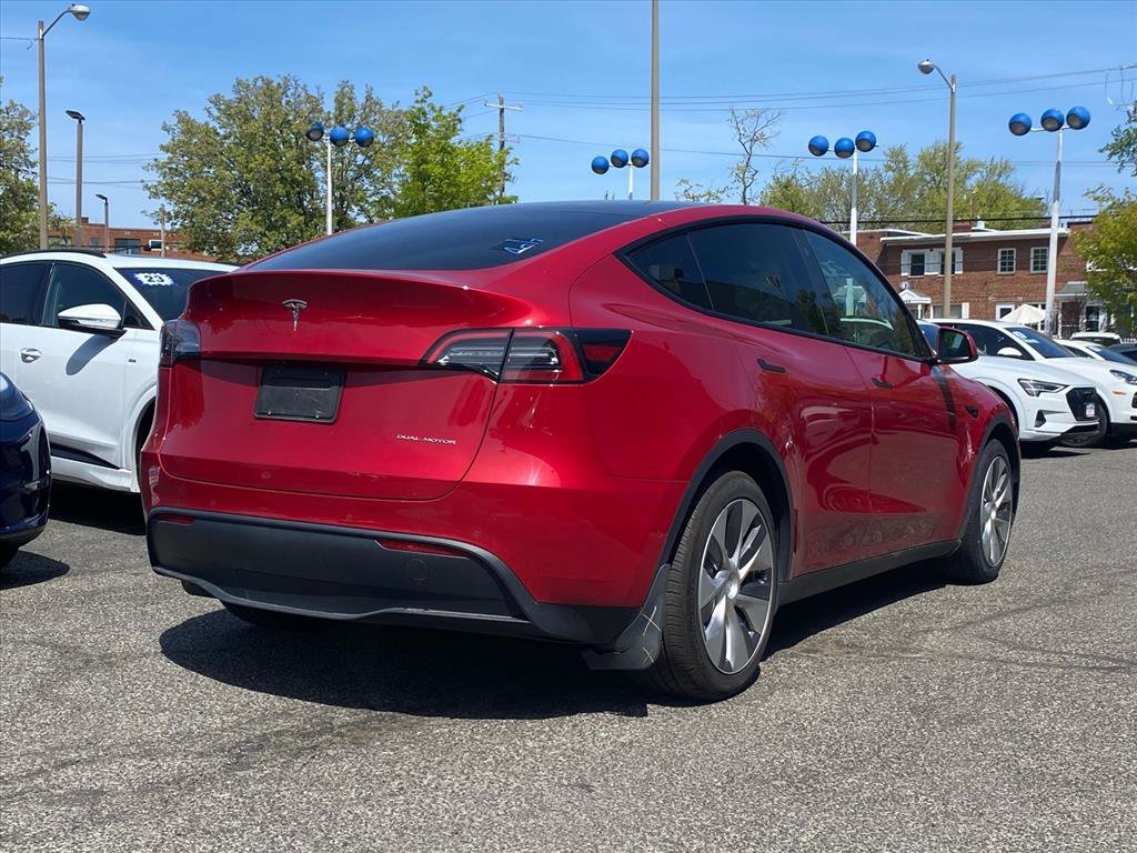 Used 2021 Tesla Model Y Long Range image 3