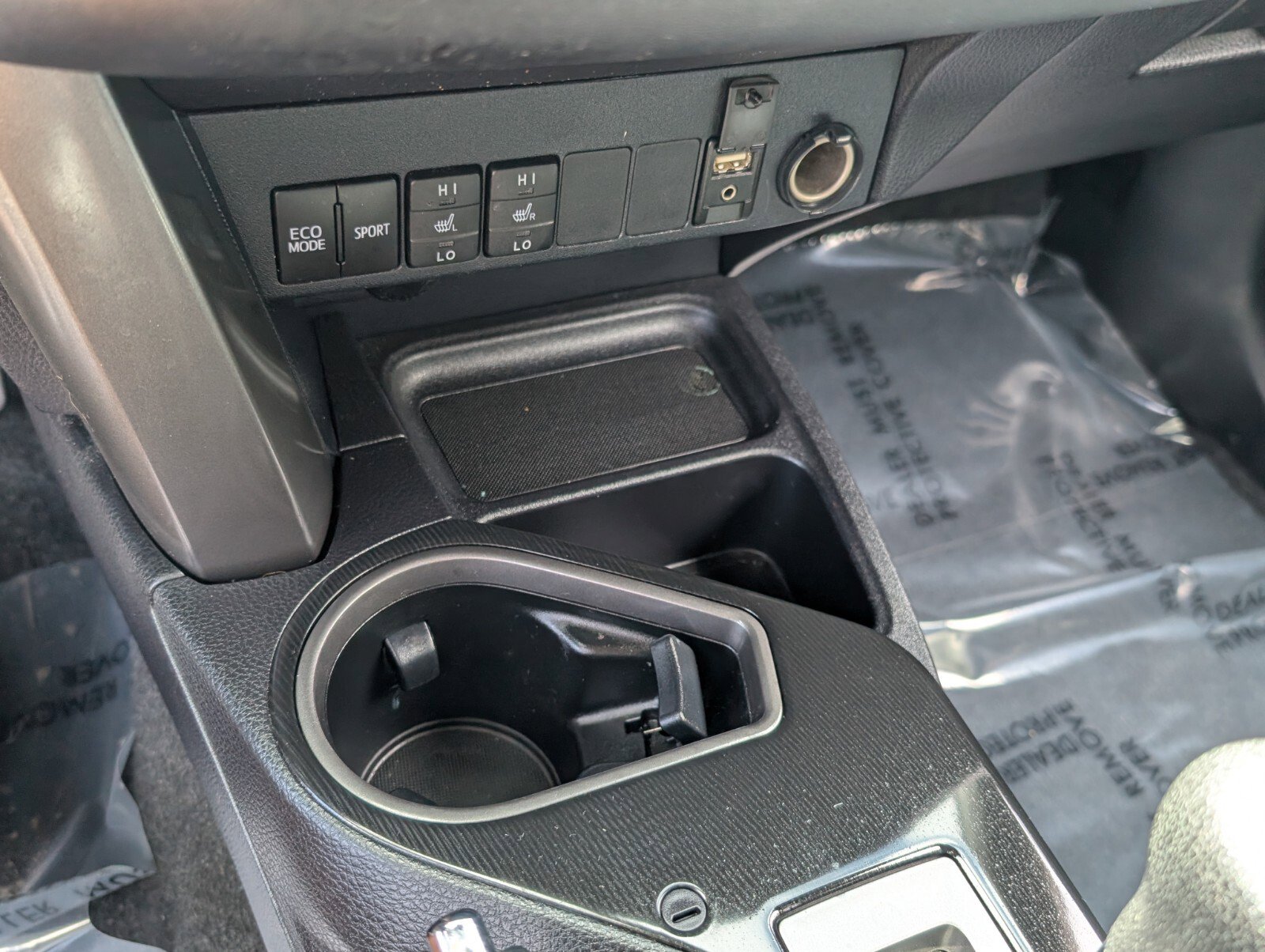 Used 2017 Toyota RAV4 SE w/ Power Extra Value Package image 29