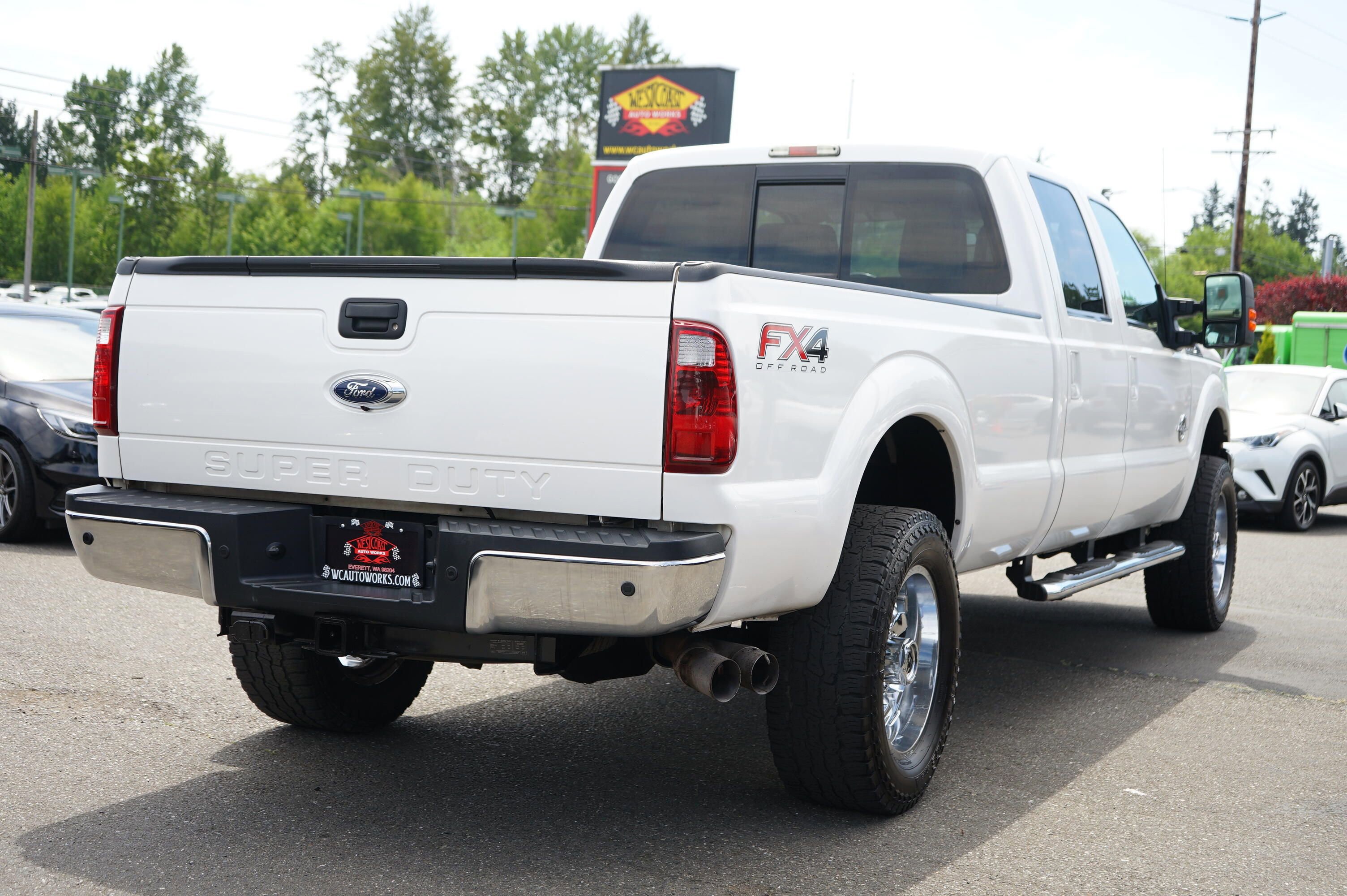 Used 2015 Ford F350 Lariat w/ Lariat Ultimate Package AWD/4WD image 6