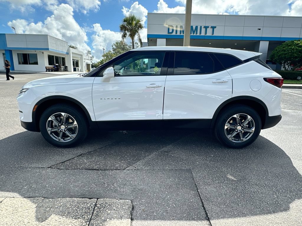 Certified 2025 Chevrolet Blazer LT FWD image 8