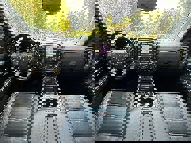 Used 2015 GMC Sierra 2500 Denali w/ Duramax Plus Package image 18