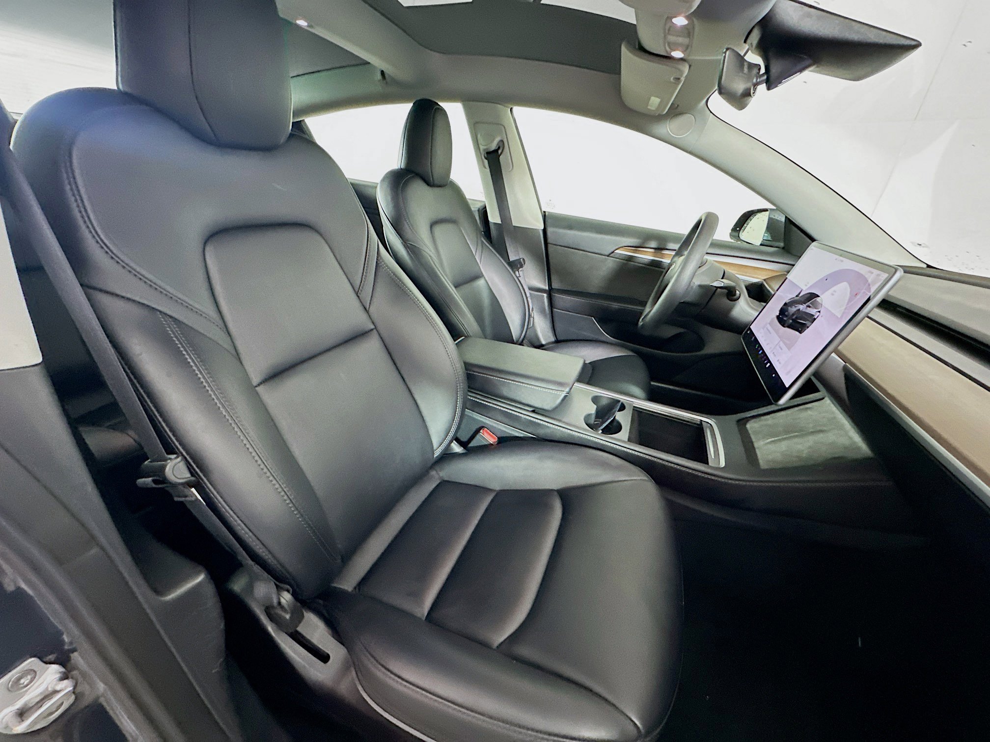 Used 2023 Tesla Model 3 Standard Range image 30