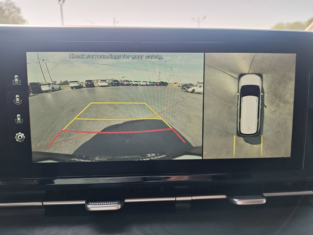 Used 2022 Kia Carnival SX FWD image 19
