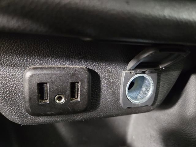 Used 2019 Chevrolet Traverse LT FWD image 26