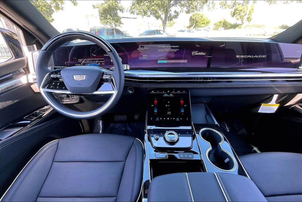New 2026 Cadillac Escalade ESV Luxury image 7