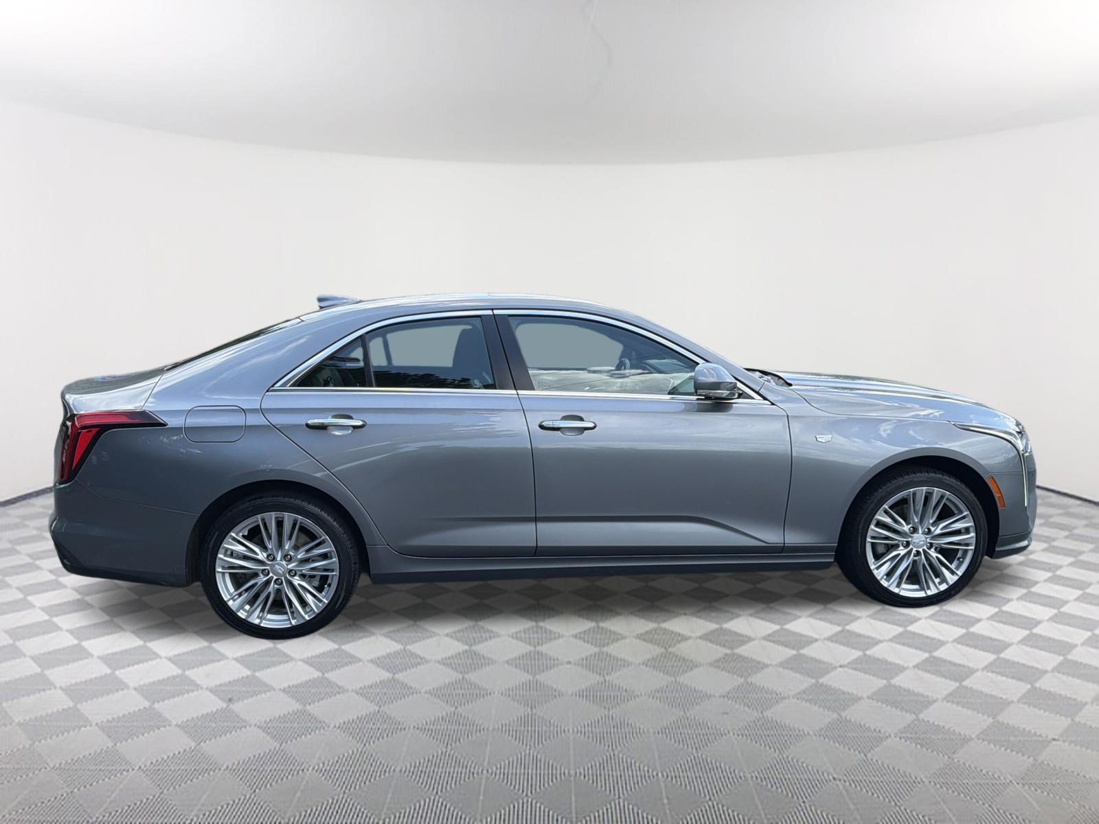 Used 2022 Cadillac CT4 Premium Luxury AWD/4WD image 4
