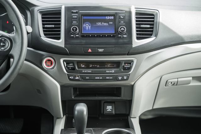 Used 2017 Honda Pilot LX image 21