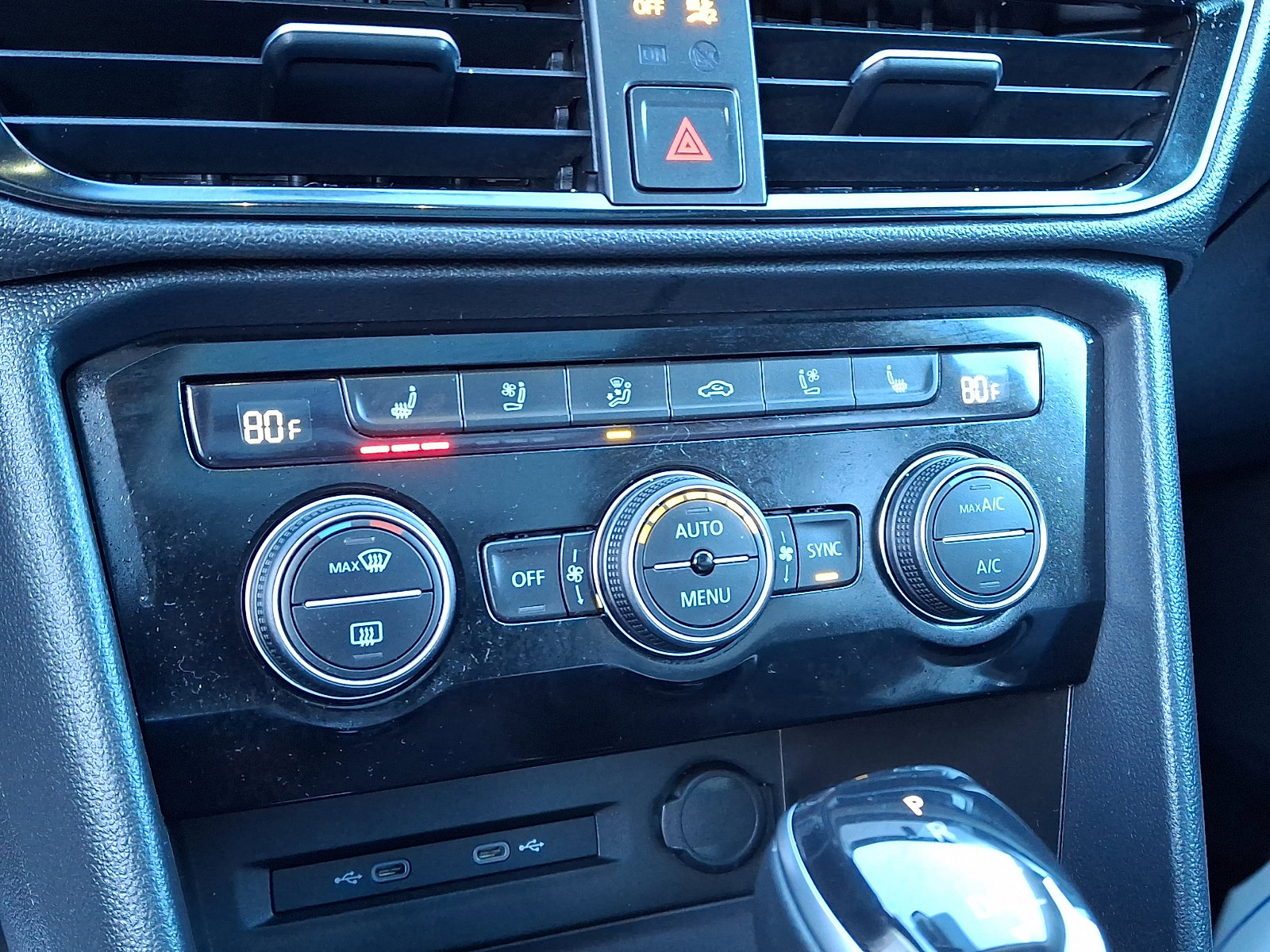 Used 2022 Volkswagen Taos SEL image 19