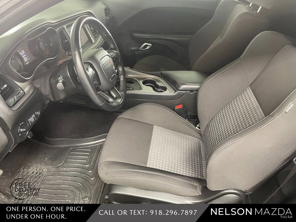 Used 2023 Dodge Challenger R/T w/ Blacktop Package image 16