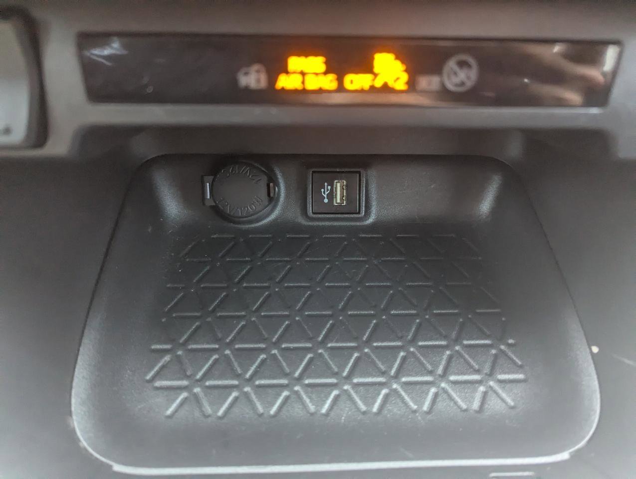 Used 2024 Toyota RAV4 XLE AWD/4WD image 24