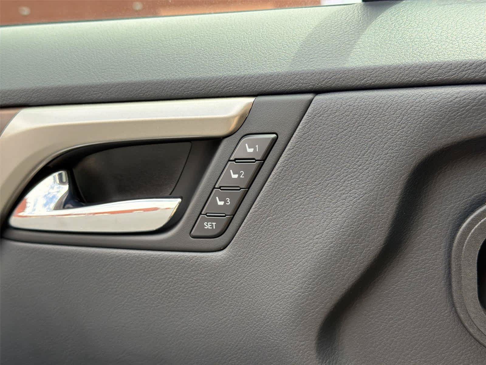 Used 2022 Lexus RX 350 FWD w/ Premium Package image 40
