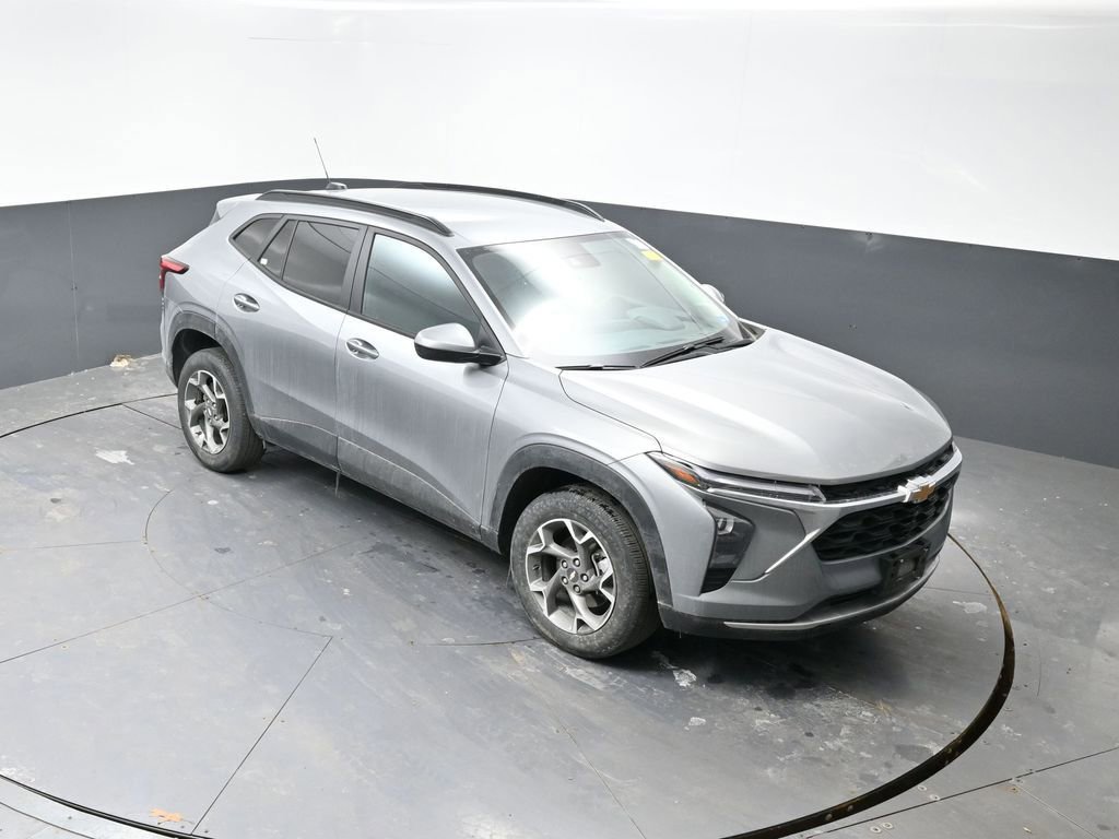 Used 2024 Chevrolet Trax LT w/ Driver Confidence Package image 21