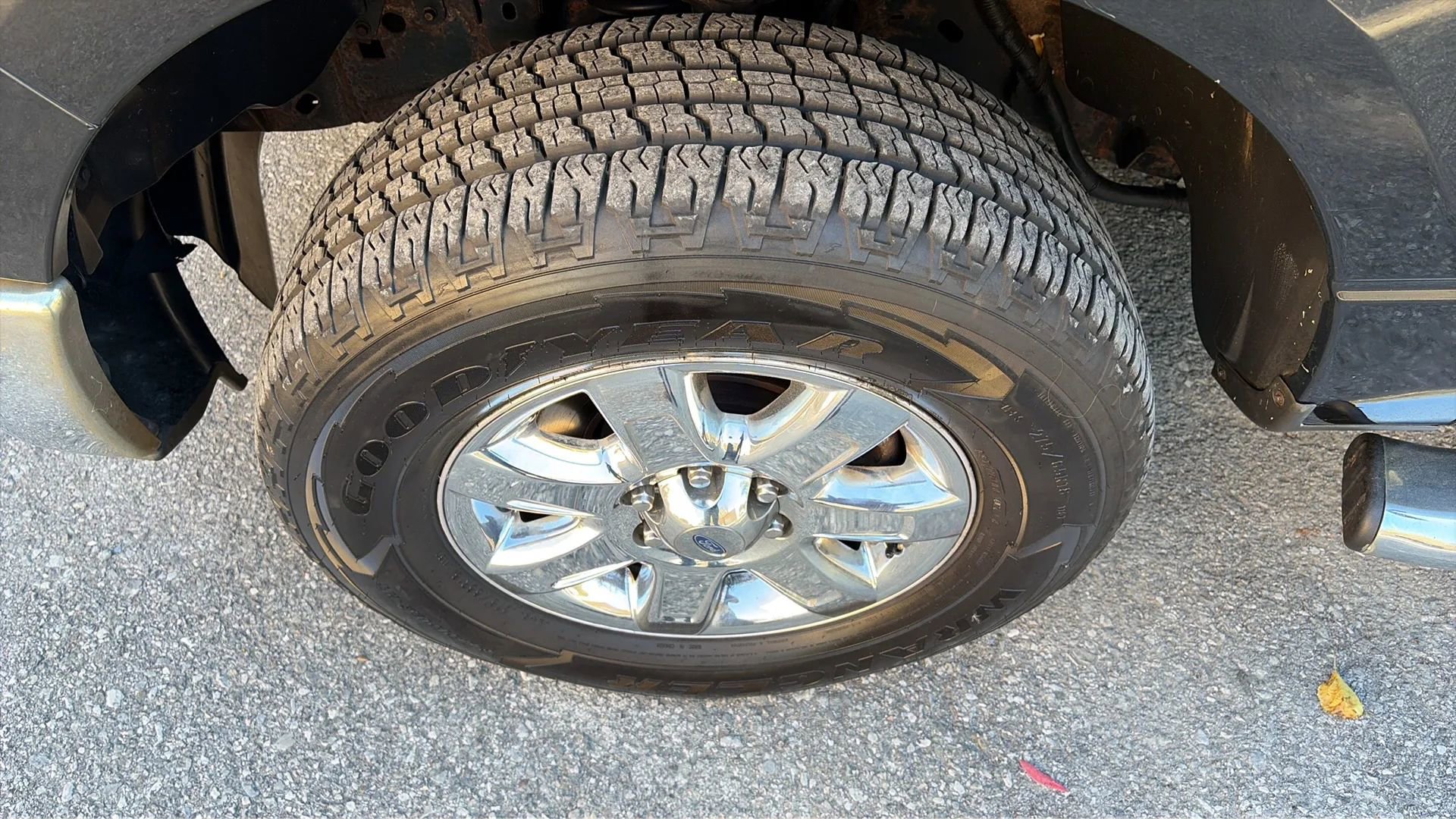 Used 2013 Ford F150 XLT w/ Luxury Equipment Group image 25