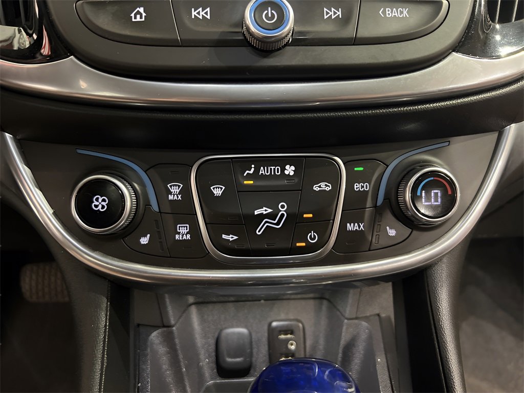 Used 2016 Chevrolet Volt Premier w/ Driver Confidence Package image 10