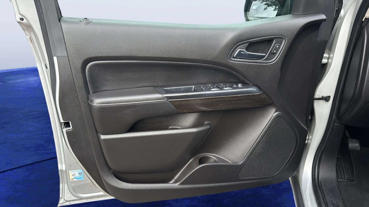 Used 2017 GMC Canyon SLE RWD image 17