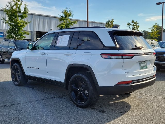 Certified 2025 Jeep Grand Cherokee Limited w/ Luxury Tech Group II RWD image 6