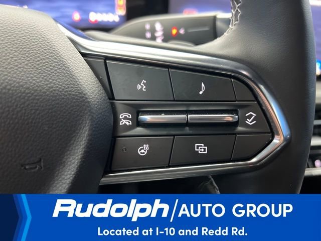 Used 2025 Chevrolet Traverse LT image 20