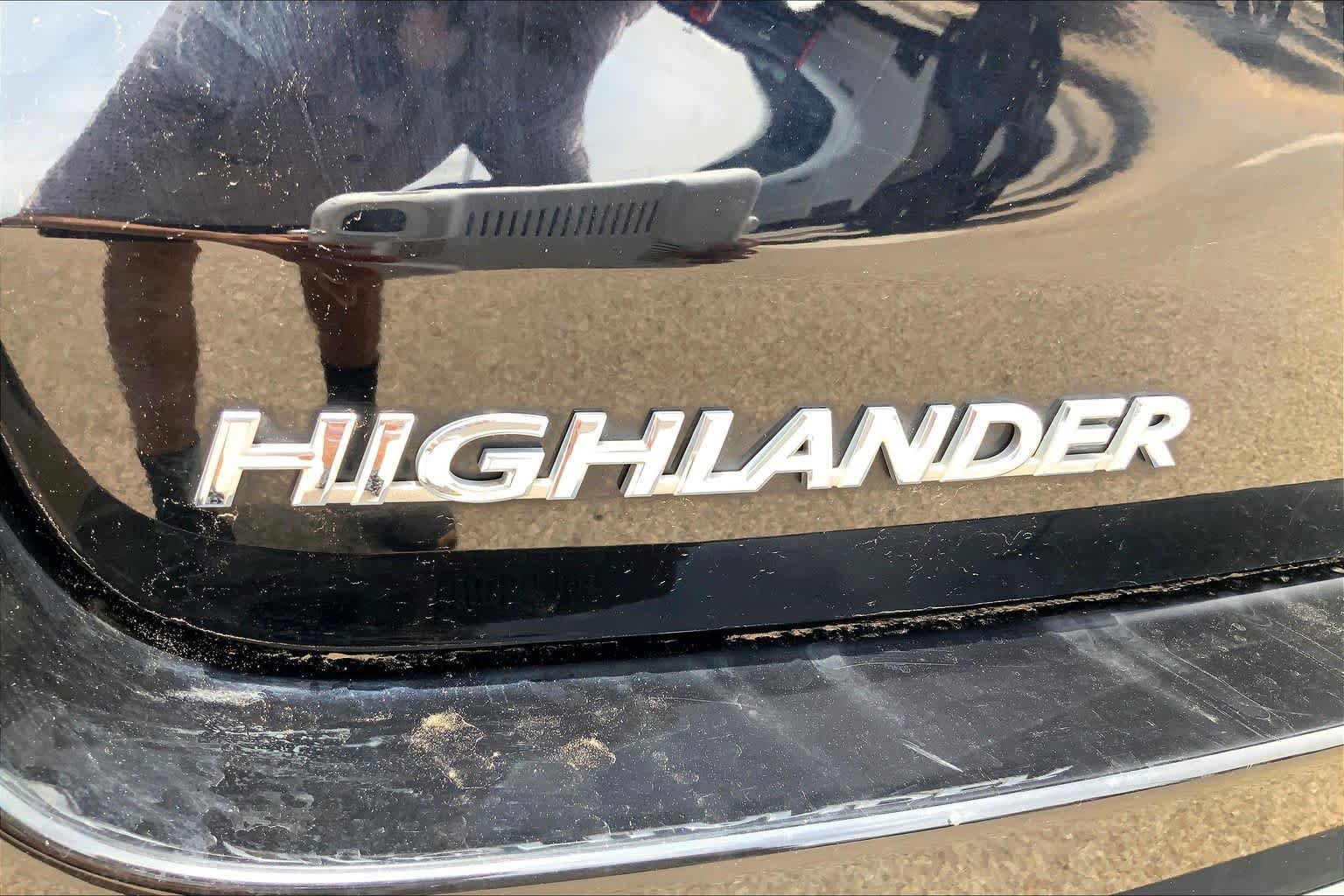 Used 2017 Toyota Highlander SE AWD/4WD image 33