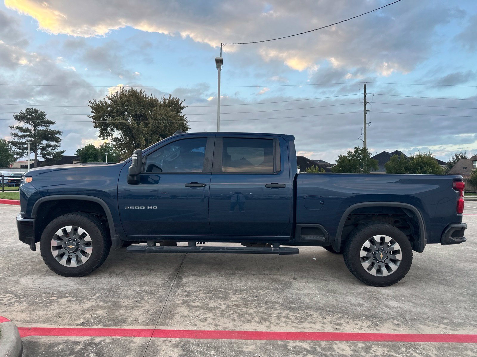 Used 2022 Chevrolet Silverado 2500 Custom w/ Custom Value Package RWD image 4