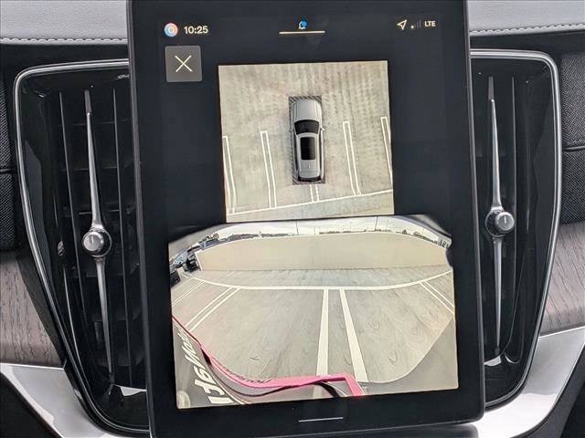 New 2026 Volvo XC90 B6 Ultra w/ Protection Package image 15