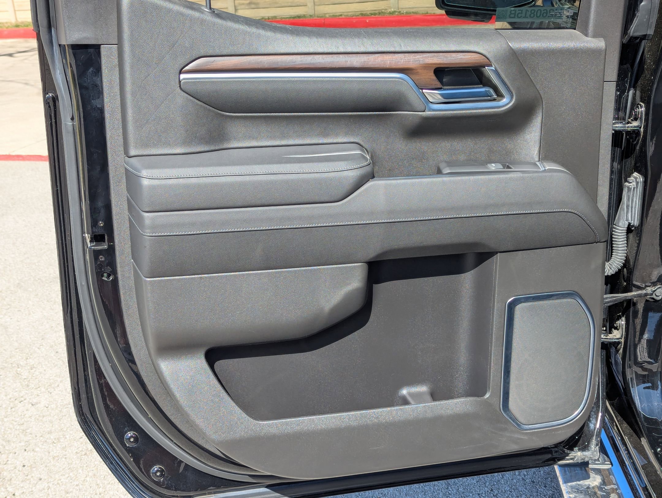 Used 2023 GMC Sierra 1500 SLT image 15