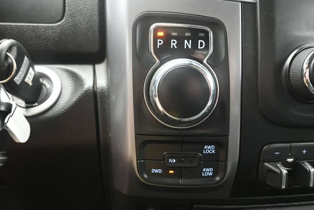 Used 2022 RAM 1500 Classic SLT AWD/4WD image 18