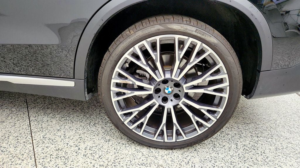 Used 2025 BMW X5 xDrive40i w/ Executive Package AWD/4WD image 9