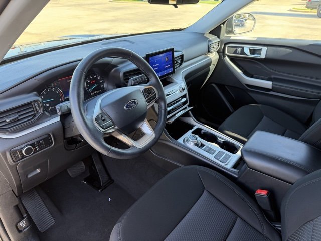 Used 2024 Ford Explorer XLT image 11