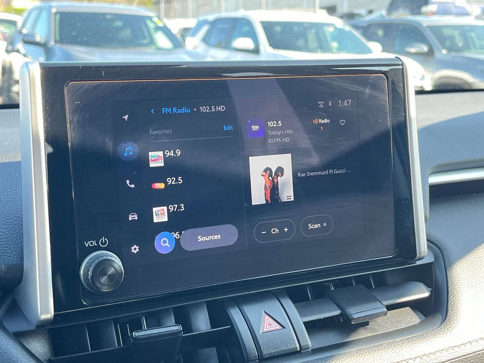 Used 2025 Toyota RAV4 LE image 20