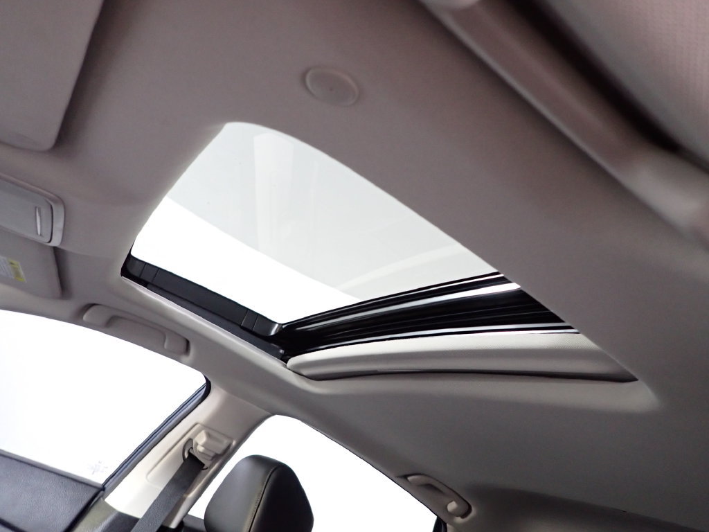 Used 2024 Honda Accord Touring image 10