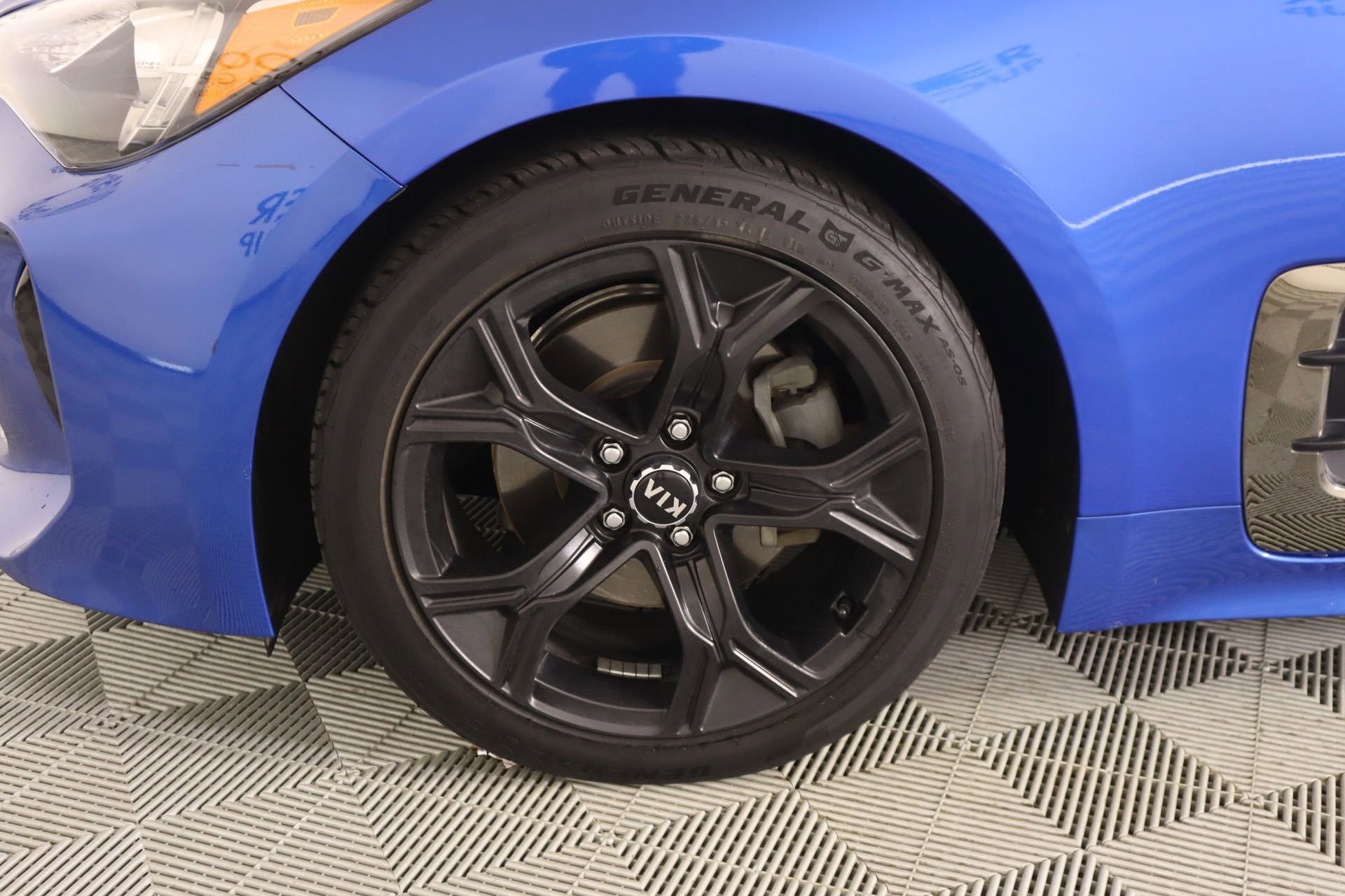 Used 2020 Kia Stinger GT-Line w/ Sun & Sound Package image 19