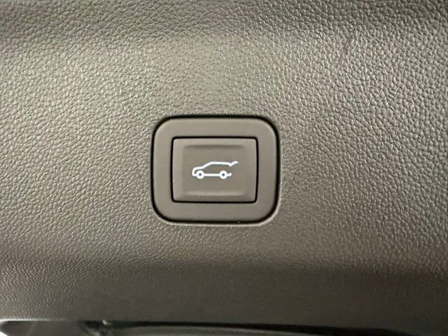 New 2026 GMC Yukon AT4 Ultimate image 9