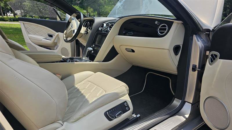 Used 2015 Bentley Continental GT image 22