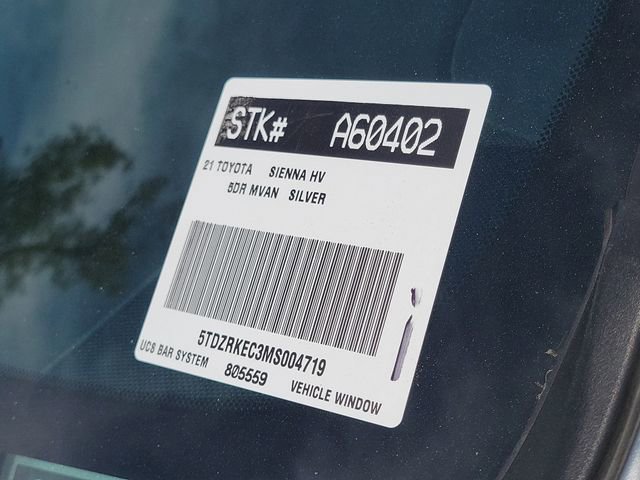 Used 2021 Toyota Sienna Limited FWD image 30