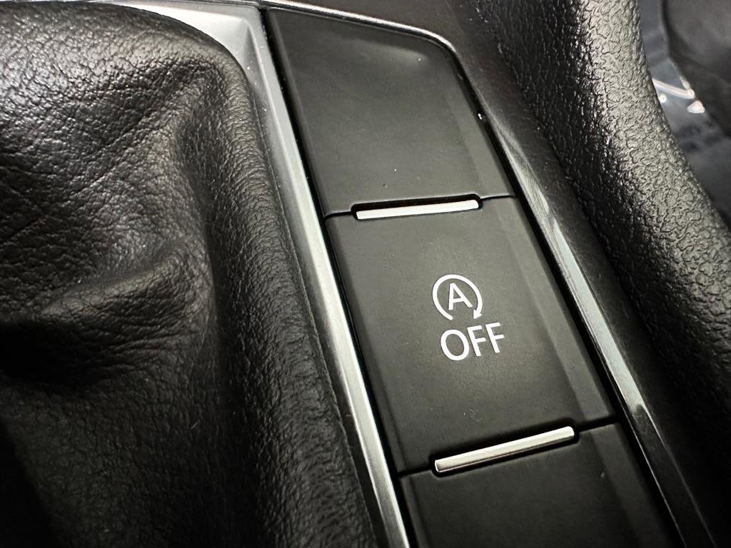 Used 2022 Volkswagen Tiguan SE image 21